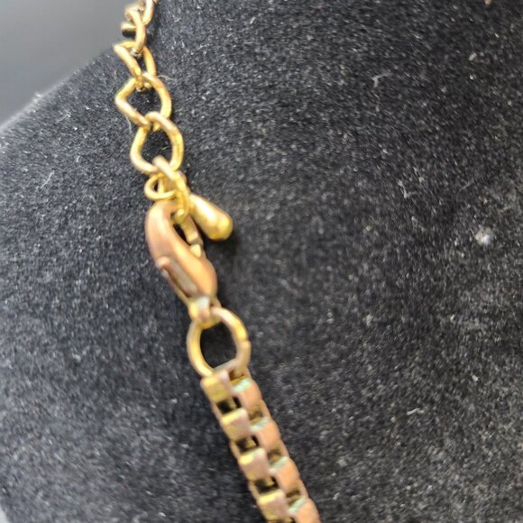 Brutalist Style Chunky Wire Necklace with Agate Type Minerals - Picture 9 of 10